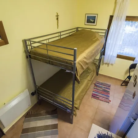 Charming Holiday In Bukovic With Pool Hébergement de vacances *